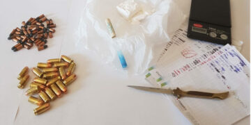 Crotone: Carrozziere detiene illegalmente munizioni e droga, arrestato dai Carabinieri