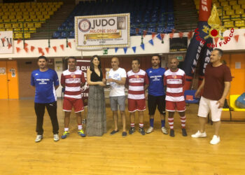 Crotone: Concluso il Torneo di beneficenza “Calcio a 5” con la vittoria dei Vigili del fuoco