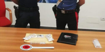Crotone: Sorpreso dai Carabinieri con sostanza stupefacente, arrestato