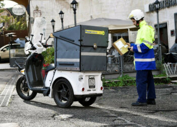Nuovo progetto di Poste italiane: postini nel pomeriggio e nei week-end anche a Crotone e provincia