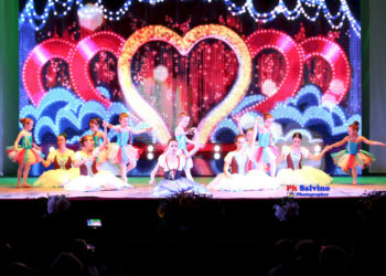 Spettacolo ricco di arte della Beethoven e della Perrone al Teatro Apollo di Crotone