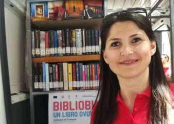 Progetto regionale “Bibliobus” un libro ovunque, l’assessore Galdieri invita la voce e la “penna” degli scrittori crotonesi