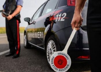 Torre Melissa: Sorpreso con un’ascia e un coltello a serramanico lungo 22cm, denunciato 44enne di Cirò