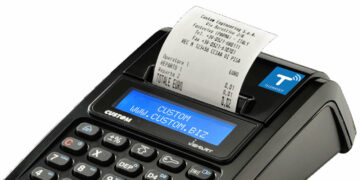 Scoperta dalla Finanza evasione al fisco di un Bar-Pasticceria: ben 4000 scontrini annullati e consegnati ai clienti