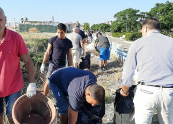 Cirò Marina: Ripulite le aree comprese tra i lidi del lungomare sud, associazioni unite per il bene comune