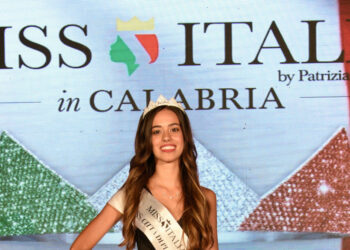 Rosita Luglietto, di Corigliano-Rossano vince la terza selezione provinciale di Miss Italia Calabria