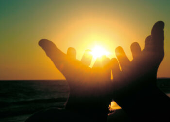 Dopo l’acqua, privatizzeranno anche l’aria e la luce del sole?