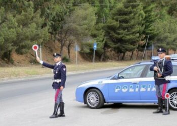 Crotone: Mancato utilizzo del Casco e Cinture di sicurezza, multe salate della Polizia e dei Vigili urbani