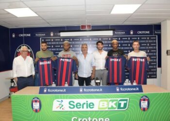 Presentati i primi acquisti del Crotone Calcio
