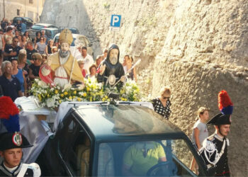 Come da 500 anni, suggellato il gemellaggio storico culturale e religioso tra le due comunità Cirò e  Mammola