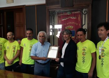 Il ringraziamento dell’amministrazione comunale agli atleti della Accademia Karate Crotone