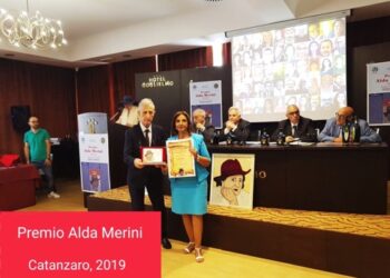 Premio “Alda Merini”, Targa di merito alla prof.ssa Orsola Siciliani per la sua poesia