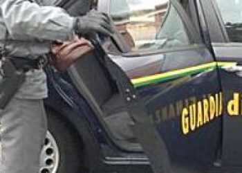 Crotone, “Operazione Black Friday” dei “Baschi Verdi”; sequestrati 6000 prodotti contraffatti e giocattoli pericolosi