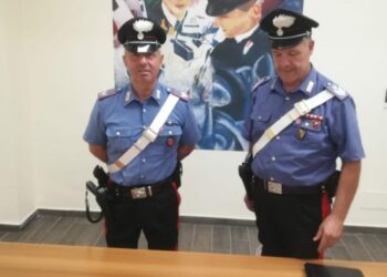 Crotone, sorpreso con armi e munizioni: arrestato dai carabinieri.