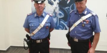 Crotone, sorpreso con armi e munizioni: arrestato dai carabinieri.
