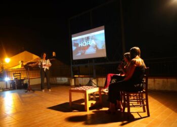 “Hora” presentato  il cortometraggio nella suggestiva piazza di San Nicola dell’Alto e nelle serate successive in quel di Carfizzi e Pallagorio