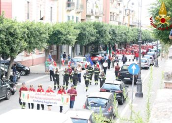 Concluso a Crotone il IV° Raduno Regionale Associazione Nazionale Vigili del Fuoco