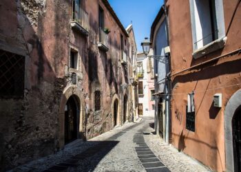 Crotone: nel centro storico diciannove telecamere di videosorveglianza funzionanti