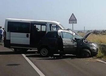 Incidente mortale sulla SS106, un morto e due feriti
