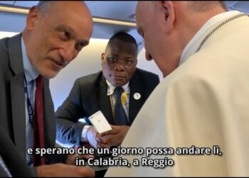 Premio Simpatia della Calabria a Papa Francesco