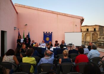 Serata di cultura e formazione al Rotary Club di Cirò “Le Città del Mediterraneo Orientale”