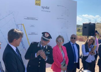 Una giornata storica per Crotone, oggi l’ENI ha dato ufficialmente l’inizio ai lavori di bonifica dell’ex area industriale