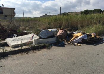 Crotone, i Consiglieri Comunali di ConSenso: la spazzatura resta uno dei temi più fertili di polemiche perchè tocca la quotidianità dei cittadini