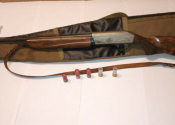 Crucoli: sorpreso un uomo intento a cacciare con un fucile privo di riduttore