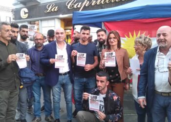 Crotone, la Cgil insieme ad alcune associazioni manifesta a favore del Popolo Curdo