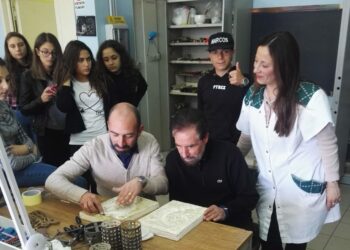 Eduardo Bruno  realizza il “Bacolo Pastorale” con  gli alunni del liceo artistico di San Giovanni in Fiore