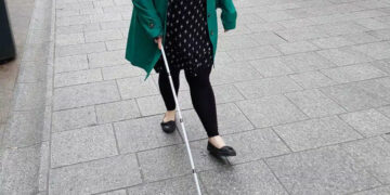 Falsa cieca da 21 anni, maxi truffa all’Inps: la Guardia di Finanza sequestra 263mila euro