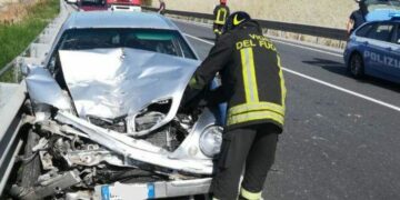 Incidente stradale sulla SS106 in località Sant’Anna di Isola Capo Rizzuto, due feriti