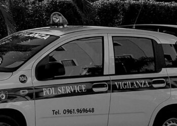 Ladri in un ristorante a Cirò Marina, furto sventato nella notte dai Vigilantes