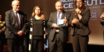 Lotta contro i tumori: Successo per l’incontro promosso dalla “Fondazione con il Cuore” con il premio nobel per la medicina Bruce Beutler