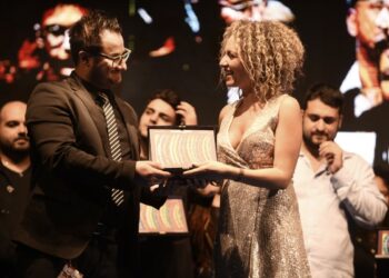 Vittoria Loria in arte Victoria di Cotronei vince il premio “Radio Italia Anni 60” alla finale nazionale “Il Cantagiro” a Fiuggi