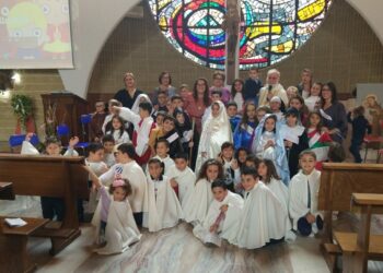 A Cirò Marina la Festa di Tutti i Santi alla Parrocchia di Sant’Antonio con i bambini vestiti da Santi