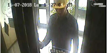 Avevano compiuto rapina in banca legando e sequestrando clienti e dipendenti: i Carabinieri arrestano uno dei malviventi