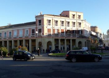 Crotone: Ripristino viabilità originaria in piazza Pitagora