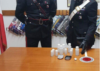 Crotone: destinatari del reddito di cittadinanza sorpresi con droga, un arresto e una denuncia