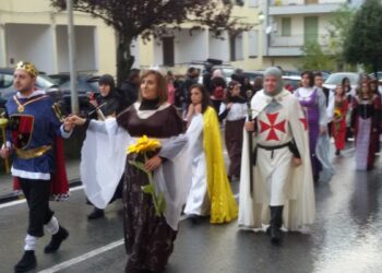 Il “Gruppo Storico Città di Cirò” con 42 figuranti tutti in abiti medievali alla rievocazione storica avvenuta il 10 novembre a Sant’Agata di Esaro