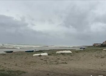 Senzatetto morta sulla spiaggia di Strongoli Marina, forse per il freddo