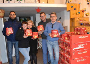 Crotone: il sindacato Fna Confsal consegna 150 panettoni all’Emporio i “Cinque pani” per rendere più dolce il periodo delle festività alle famiglie in difficoltà