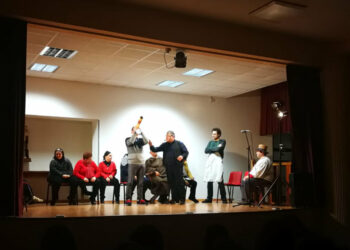 Gi ospiti del centro diurno per persone disabili “Marianna Agostino” in scena con “Galileo Galilei” interpretata in dialetto crotonese