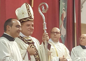 Michele Affidato realizza il Pastorale per S.E. Rev.ma Mons. Panzetta nuovo Arcivescovo di Crotone – S. Severina