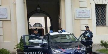 Picchia e ruba soldi ad anziano, arrestata dai Carabinieri badante rumena