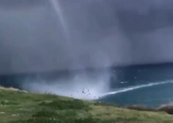 Tromba d’Aria a Cirò Marina nel mare dei Mercati Saraceni