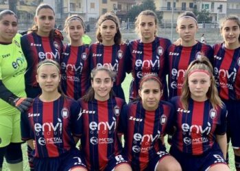 Crotone Calcio, Settore giovanile: doppia sconfitta in terra campana per Under 17 maschile e femminile