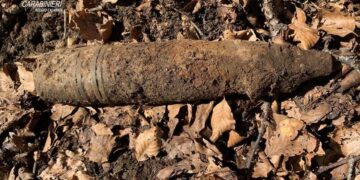 I Carabinieri forestali rinvengono ordigno bellico risalente alla seconda guerra mondiale, fatto brillare dagli artificieri