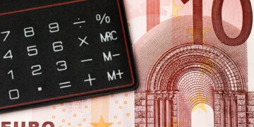 Nel 2020 le famiglie spenderanno oltre 600 euro in più, come risparmiare?