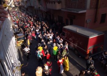 Festa di Carnevale, l’IC Papanice partecipa con opere all’insegna del riciclo